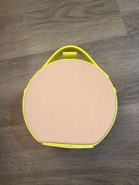 Nico Gianni Round Mini Handbag in Cream with Yellow Accent